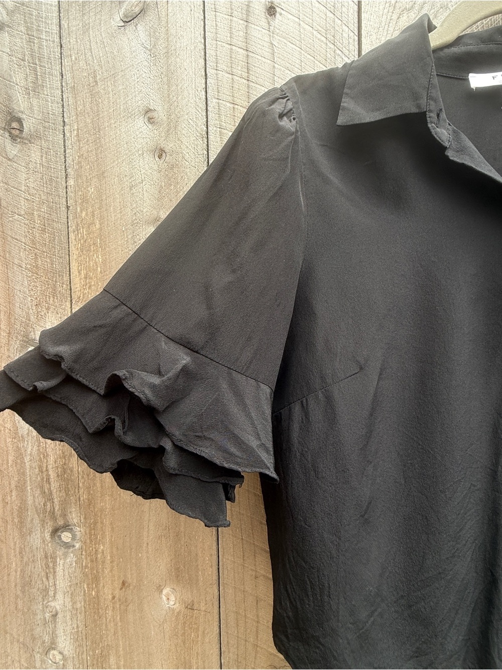 FRAME Ruffle Sleeve Silk Blouse Black XS Quiet Luxury Buttons career office top